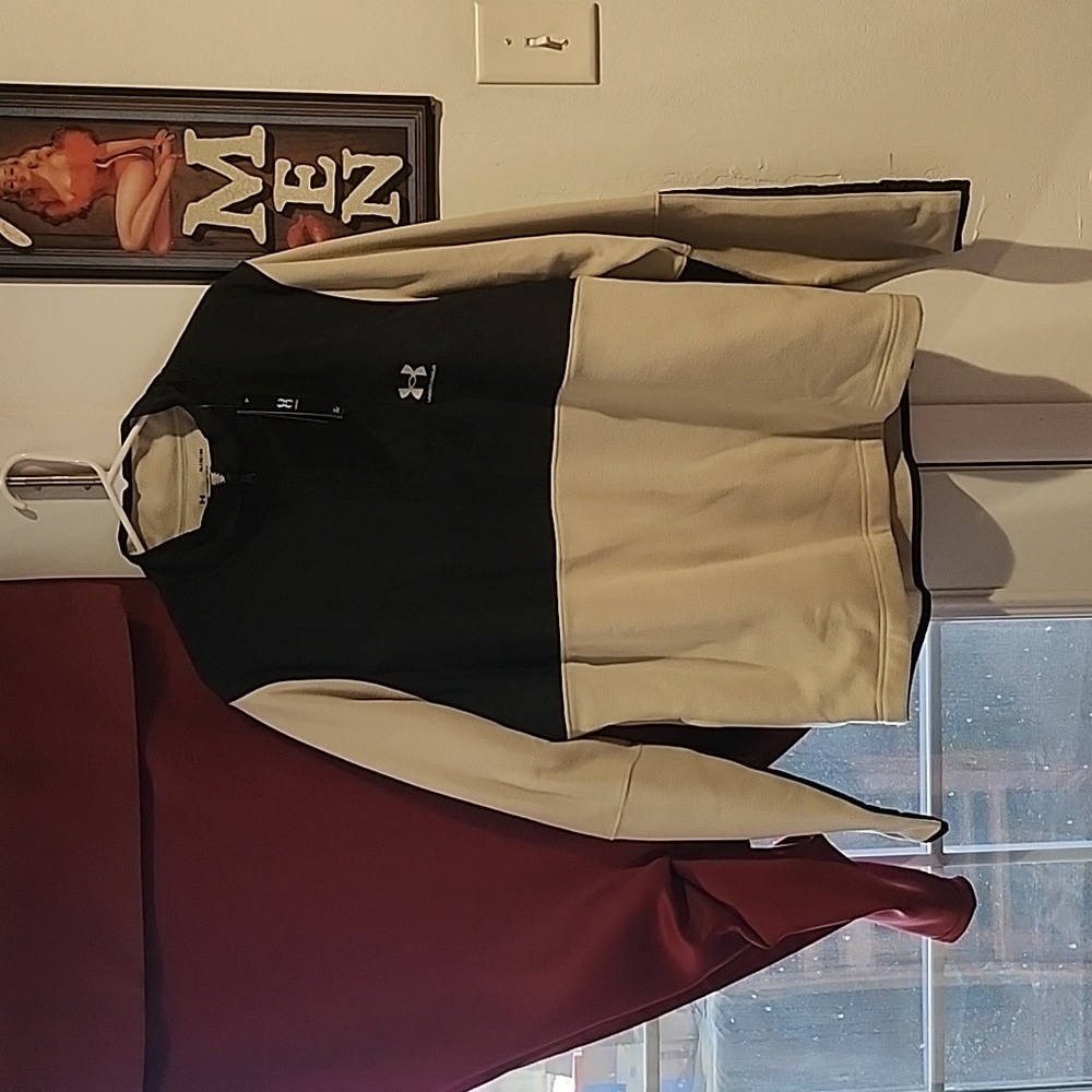 Under Armour Men's half zipped up fleece pullover